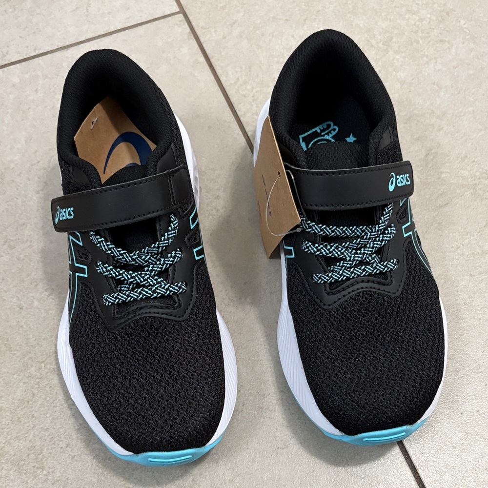 NWT ASICS PRE EXCITE 10 PS Kids Black and Teal Sneakers